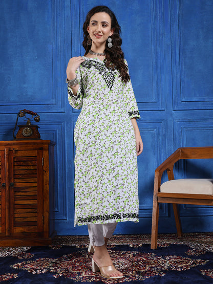 Women’s White & Green Floral Chikankari Long Kurta Set