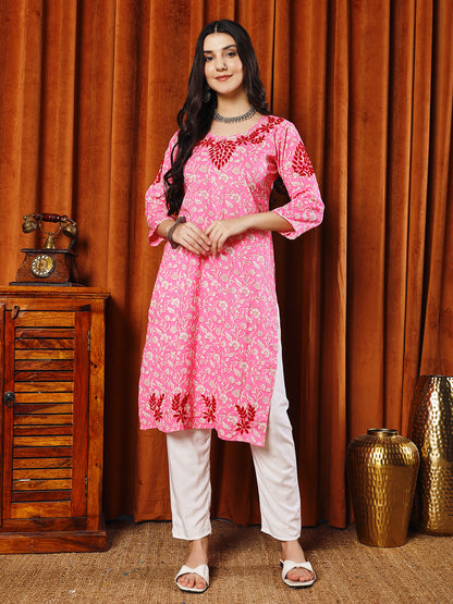 Women Pink Printed Cotton Lucknowi Chikankari Kurta