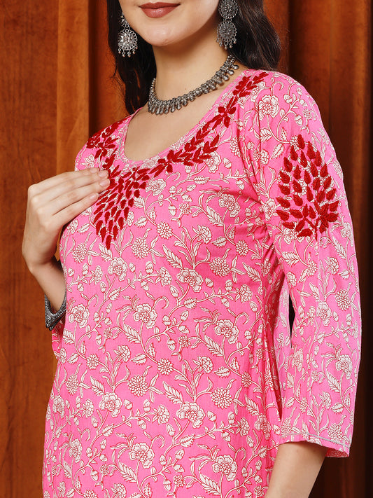 Women Pink Printed Cotton Lucknowi Chikankari Kurta