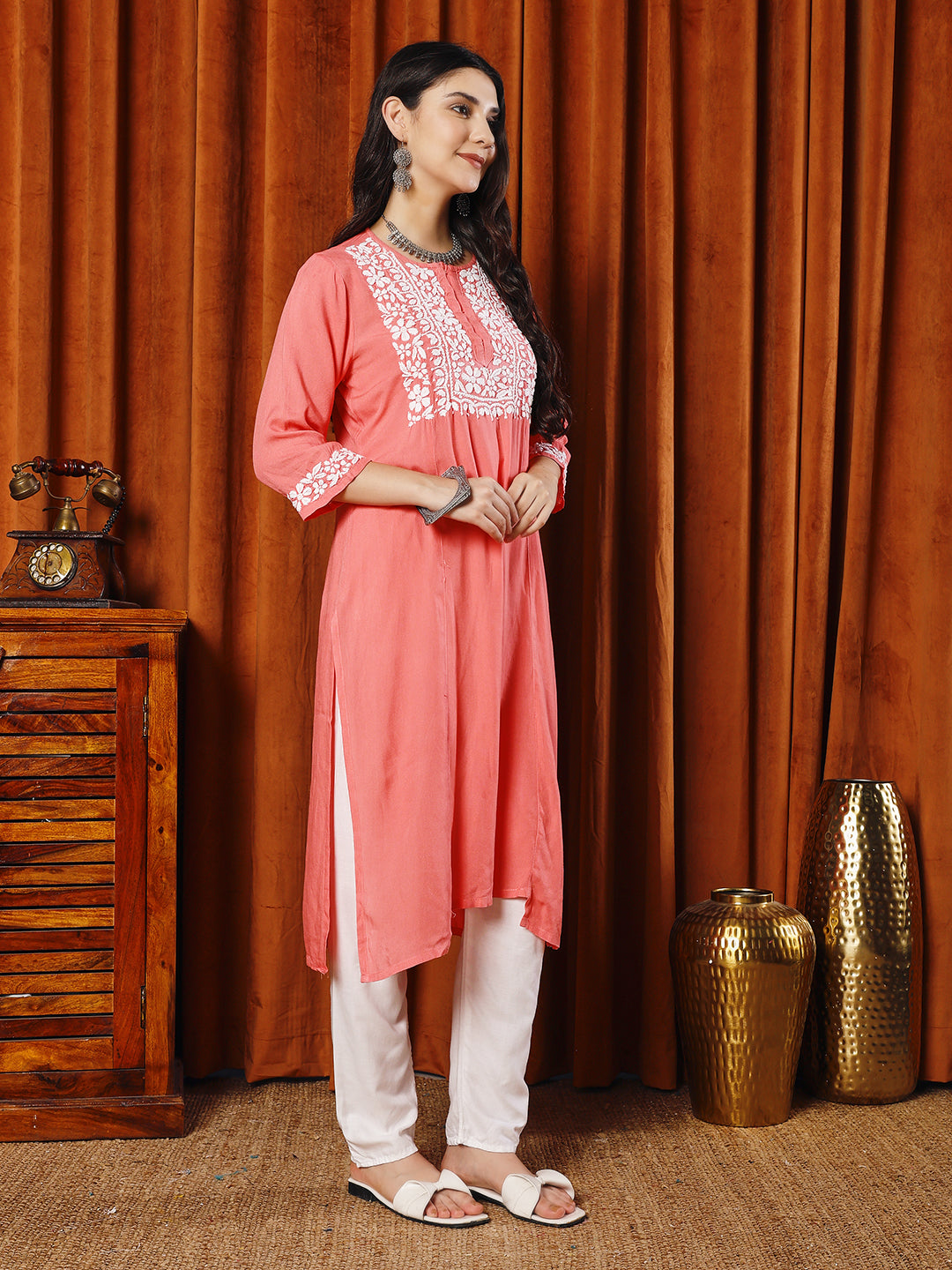 Women Gajari Rayon Hand Chikankari Straight Kurta