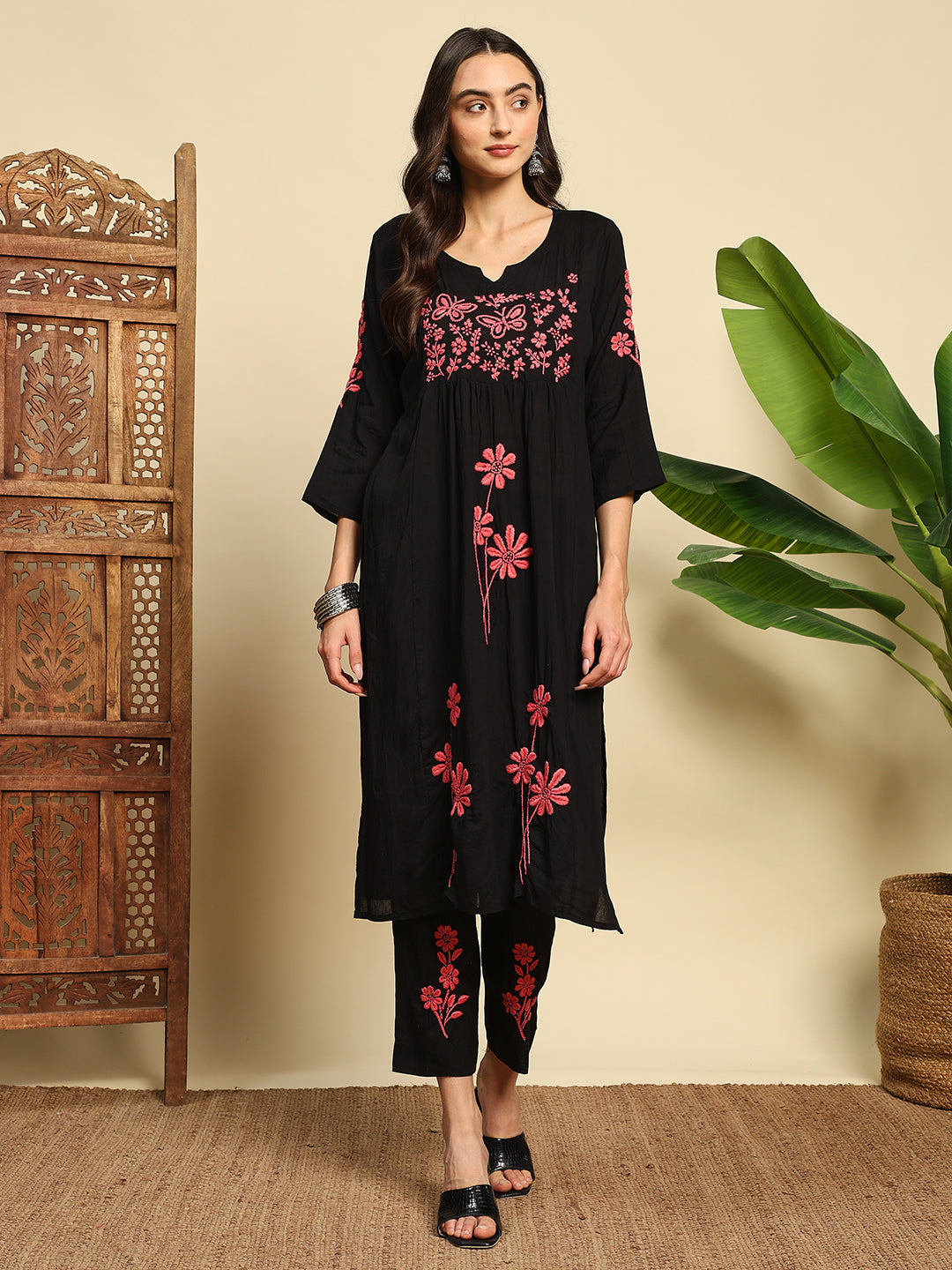 Women Black & Pink Handmade Chikankari Kurta Set