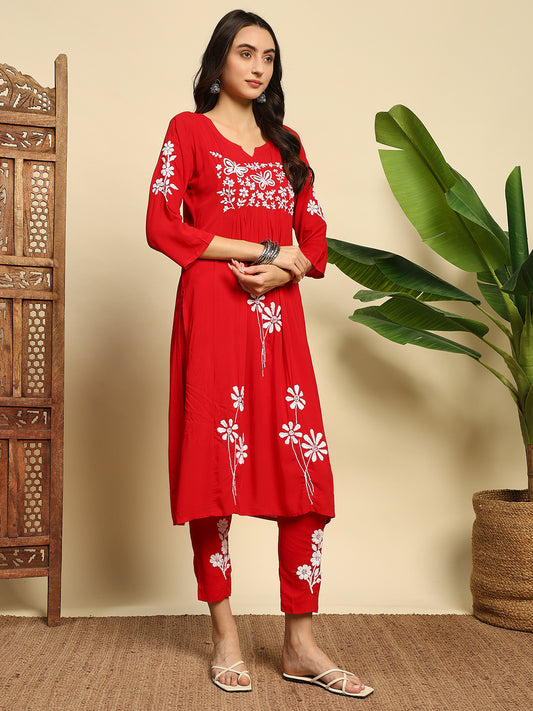 Women Red Handmade Chikankari Kurta Set with White Floral Embroidery