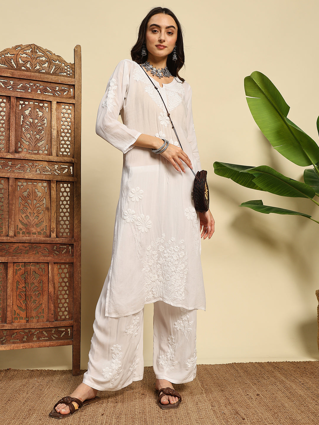 Women Ivory White Handmade Chikankari Kurta Set with Tonal Embroidery