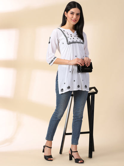 White embroidered Chikankari Cotton Kurta